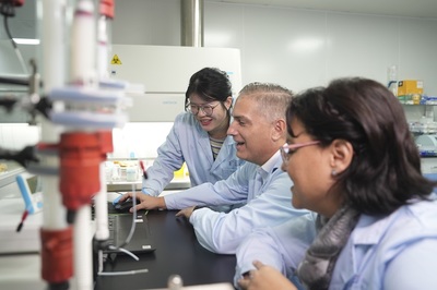 中古攜手 生物技術(shù)創(chuàng)新與試驗發(fā)展的合作新篇章